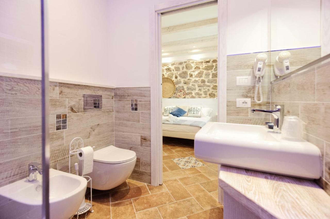 B&B La Roccia Castelsardo Eksteriør bilde