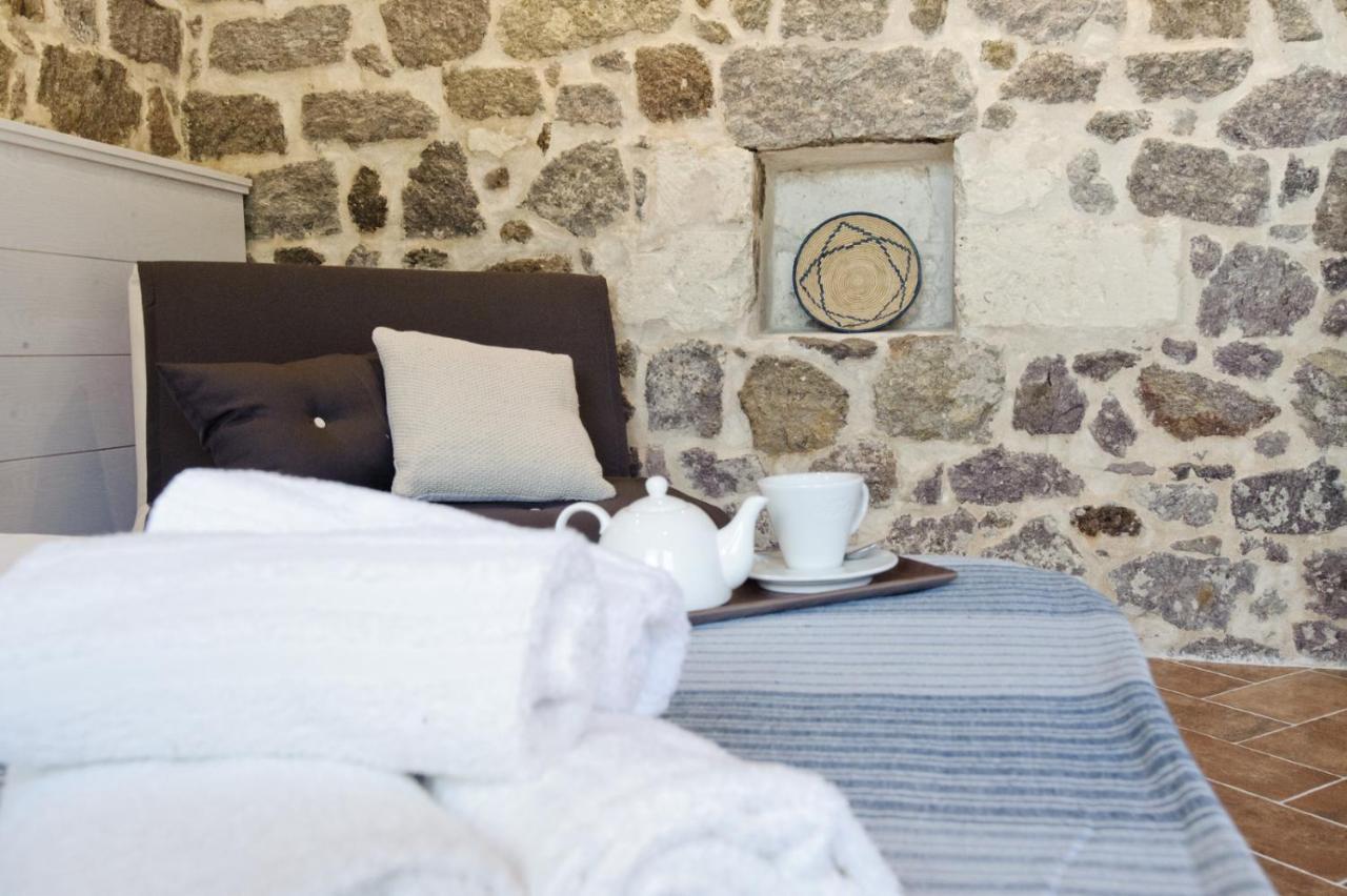 B&B La Roccia Castelsardo Eksteriør bilde